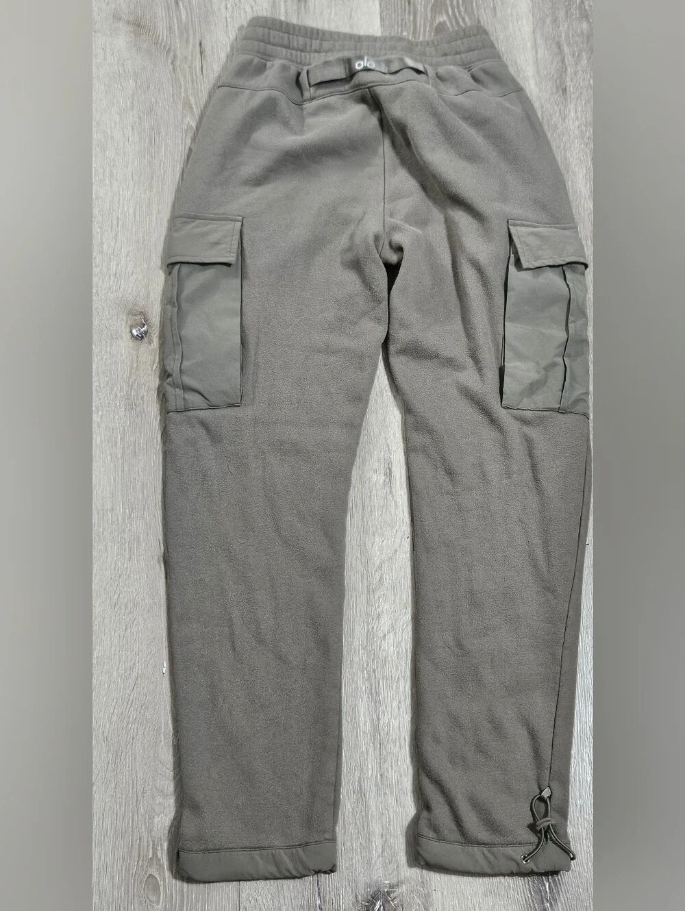 Alo yoga Women's cargo jogger size S